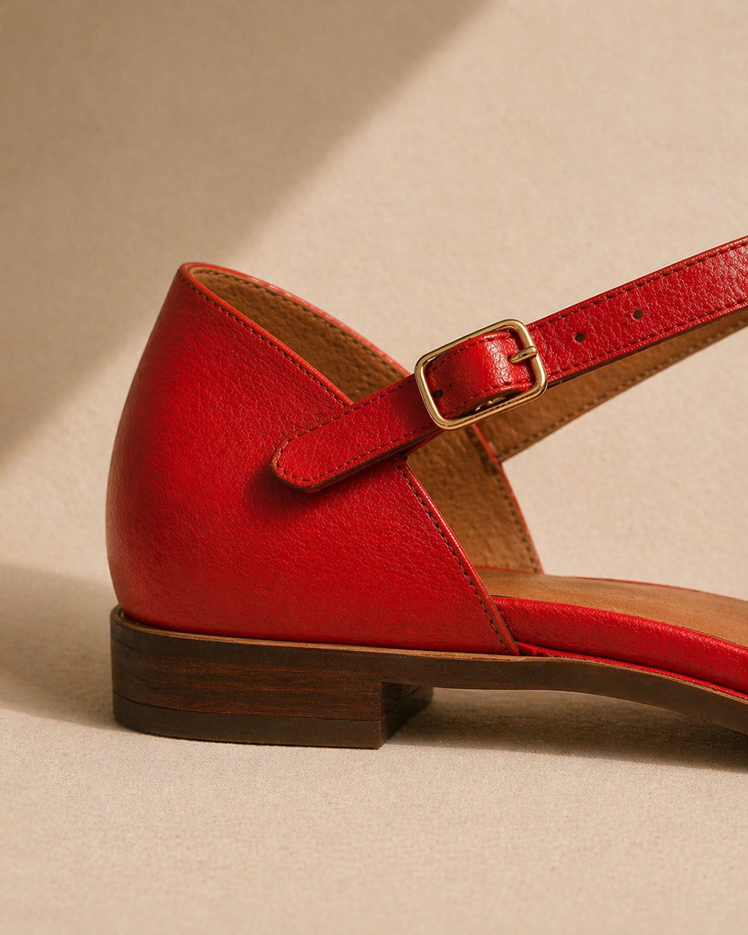 Freya Cushioned Leather Sandals